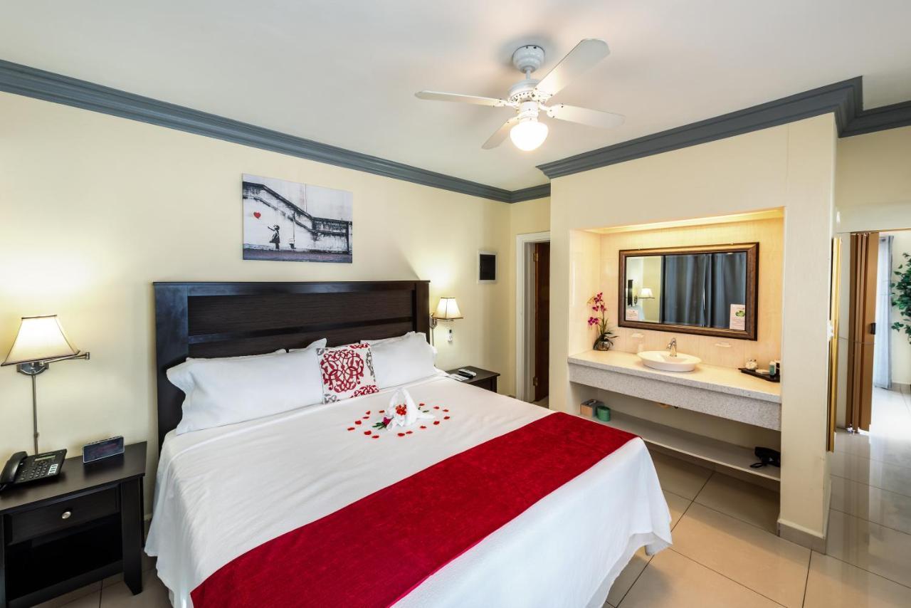 Baker'S Suites Simpson Bay Zewnętrze zdjęcie