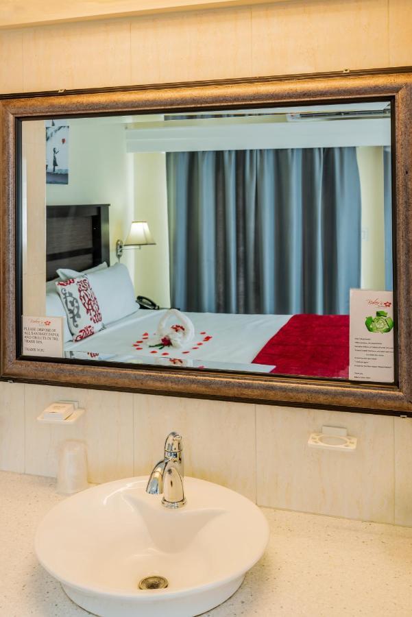 Baker'S Suites Simpson Bay Zewnętrze zdjęcie