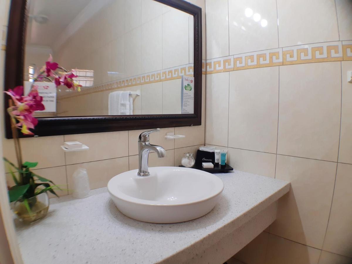Baker'S Suites Simpson Bay Zewnętrze zdjęcie