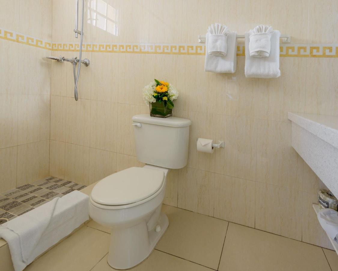 Baker'S Suites Simpson Bay Zewnętrze zdjęcie